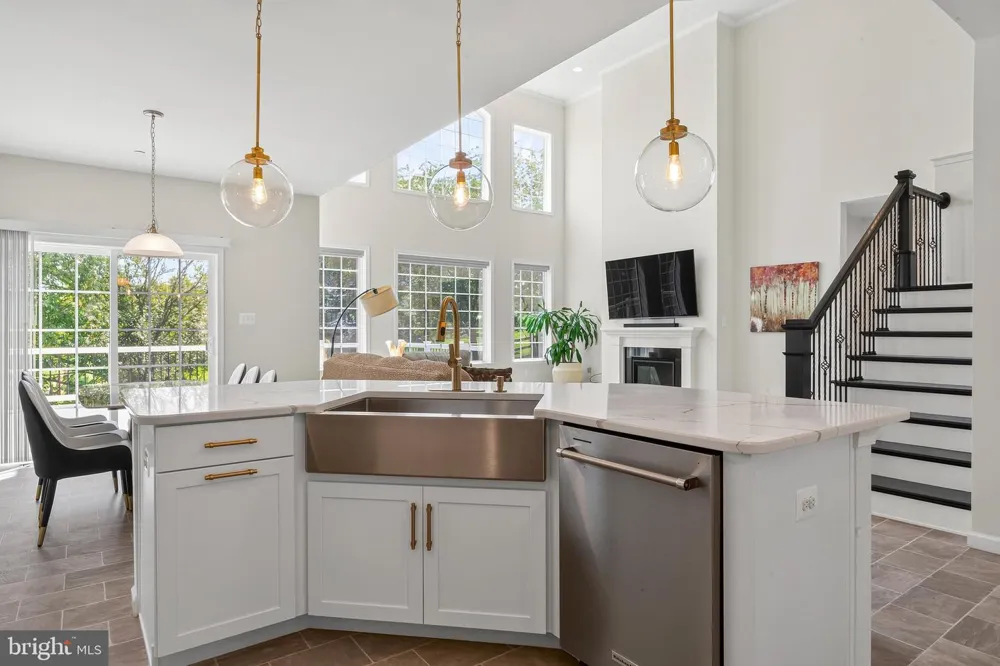 2754 HILLFIELD DRIVE Frederick, MD 21702