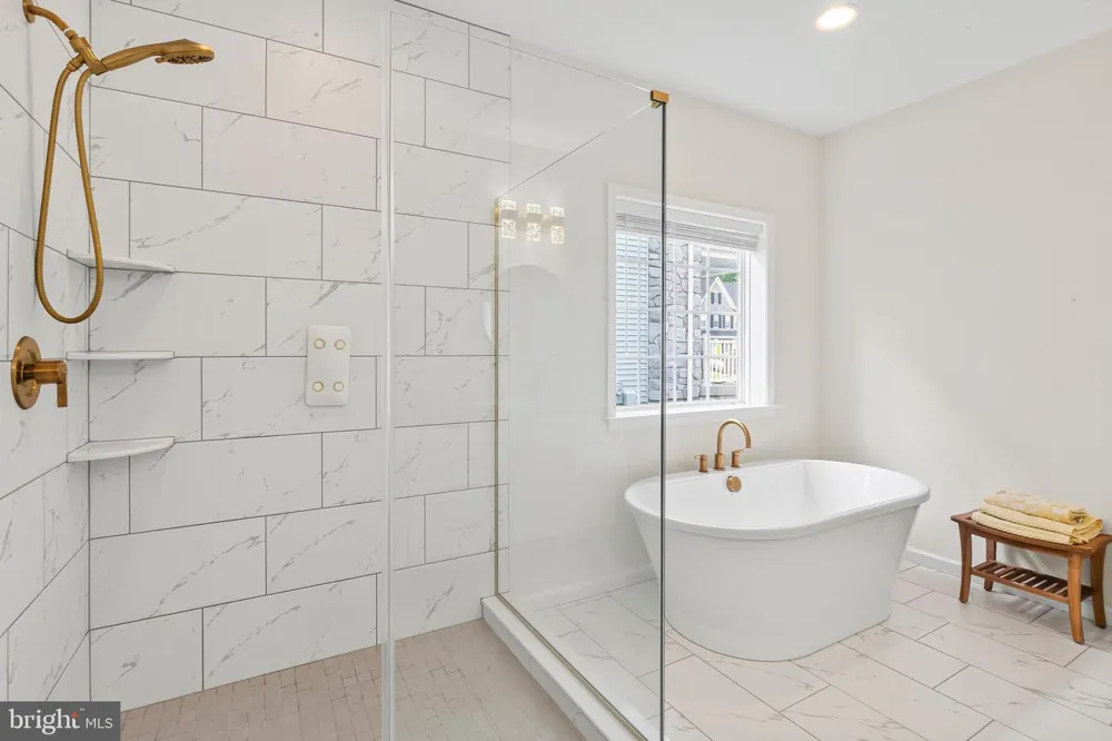 2754 HILLFIELD DRIVE Frederick, MD 21702