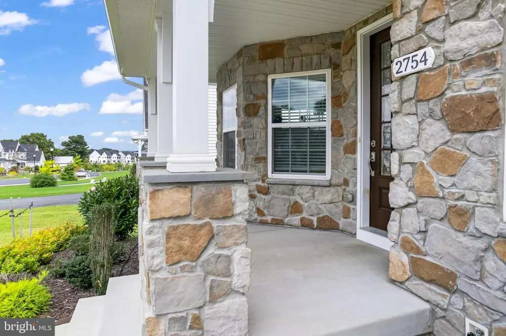 2754 HILLFIELD DRIVE Frederick, MD 21702