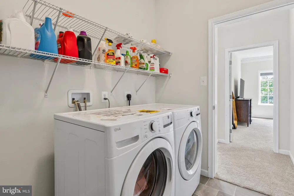 2754 HILLFIELD DRIVE Frederick, MD 21702
