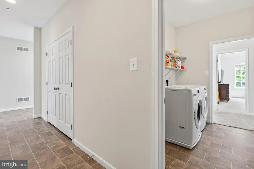 2754 HILLFIELD DRIVE Frederick, MD 21702
