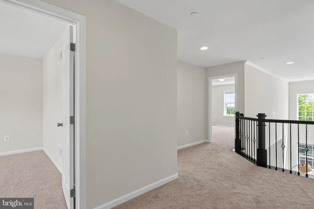 2754 HILLFIELD DRIVE Frederick, MD 21702
