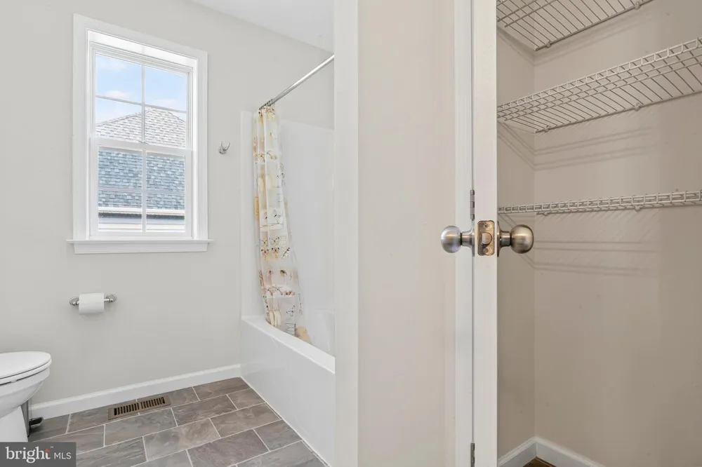 2754 HILLFIELD DRIVE Frederick, MD 21702