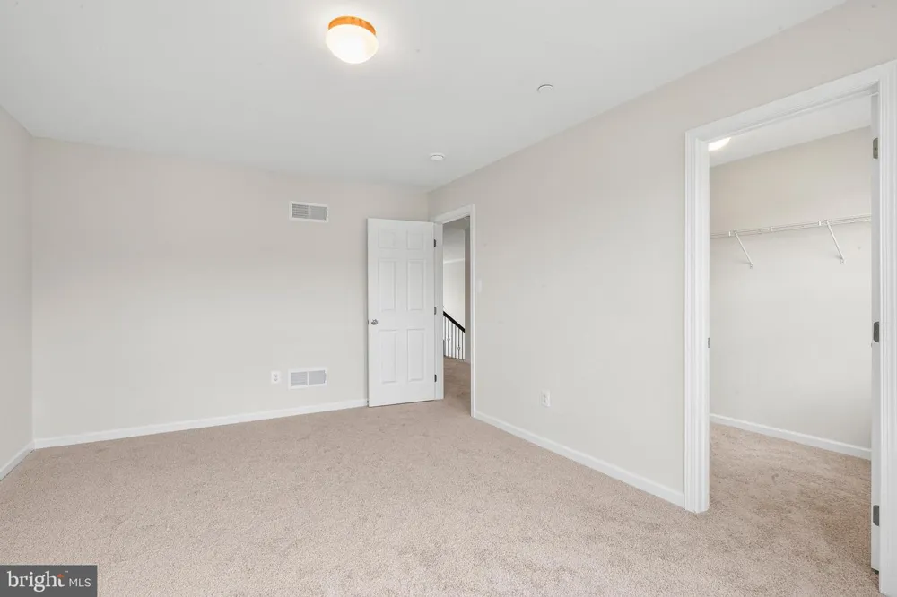 2754 HILLFIELD DRIVE Frederick, MD 21702