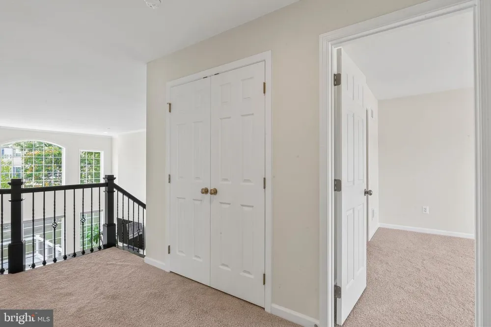 2754 HILLFIELD DRIVE Frederick, MD 21702