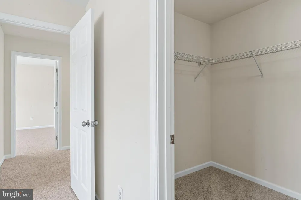 2754 HILLFIELD DRIVE Frederick, MD 21702