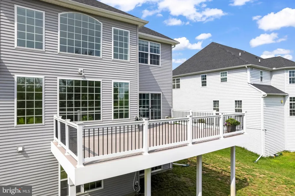 2754 HILLFIELD DRIVE Frederick, MD 21702