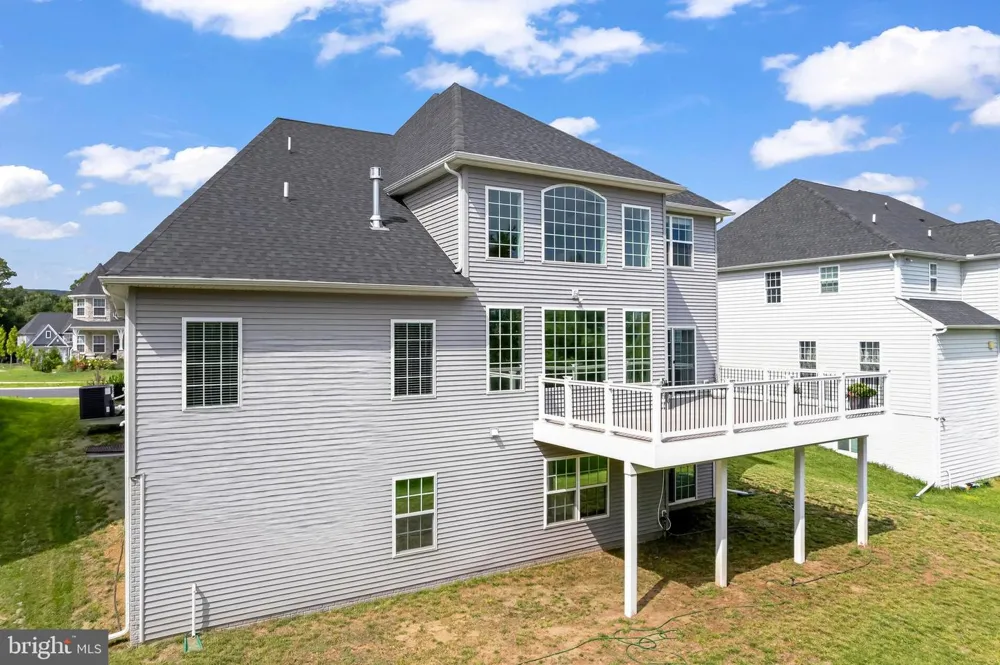2754 HILLFIELD DRIVE Frederick, MD 21702