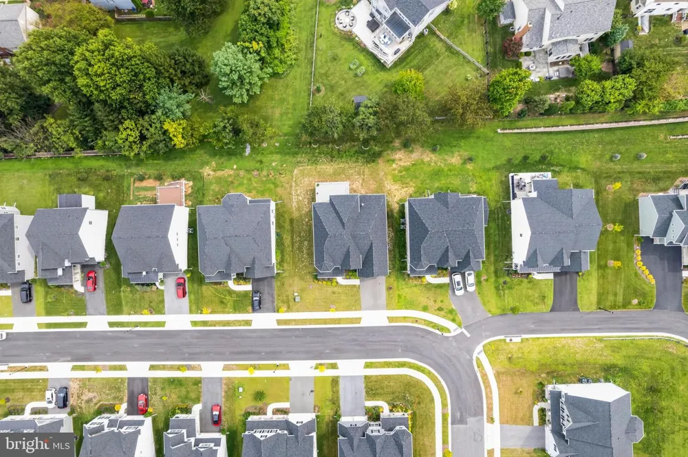 2754 HILLFIELD DRIVE Frederick, MD 21702