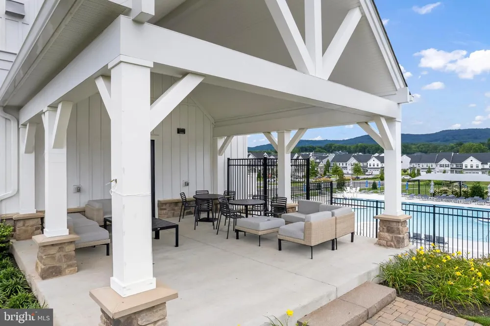 2754 HILLFIELD DRIVE Frederick, MD 21702