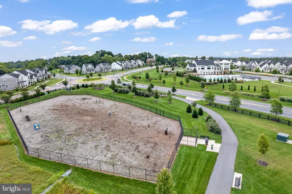 2754 HILLFIELD DRIVE Frederick, MD 21702