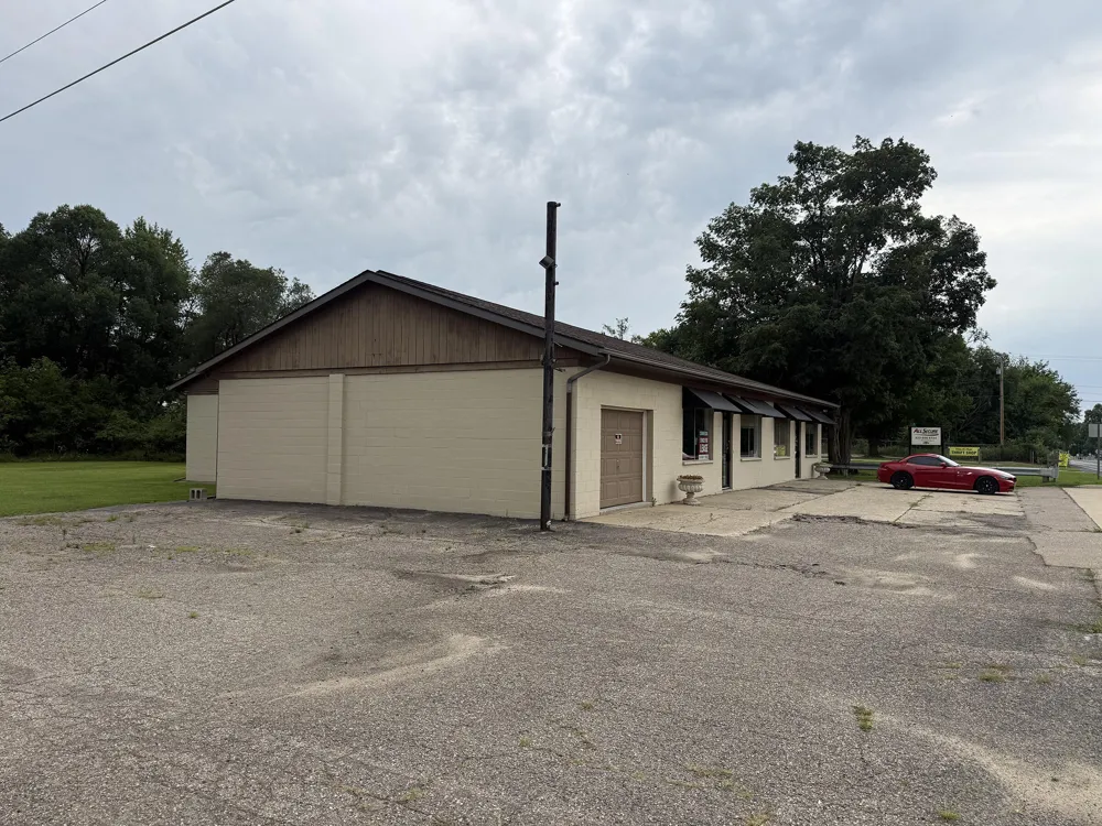 37458 W Red Arrow Highway #1 Paw Paw, MI 49079