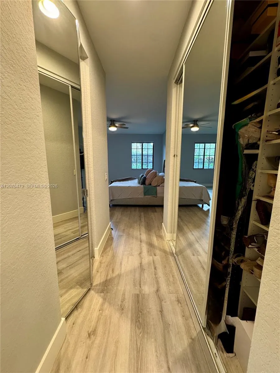 2787 Center Ct Dr #1-23 Weston, FL 33332