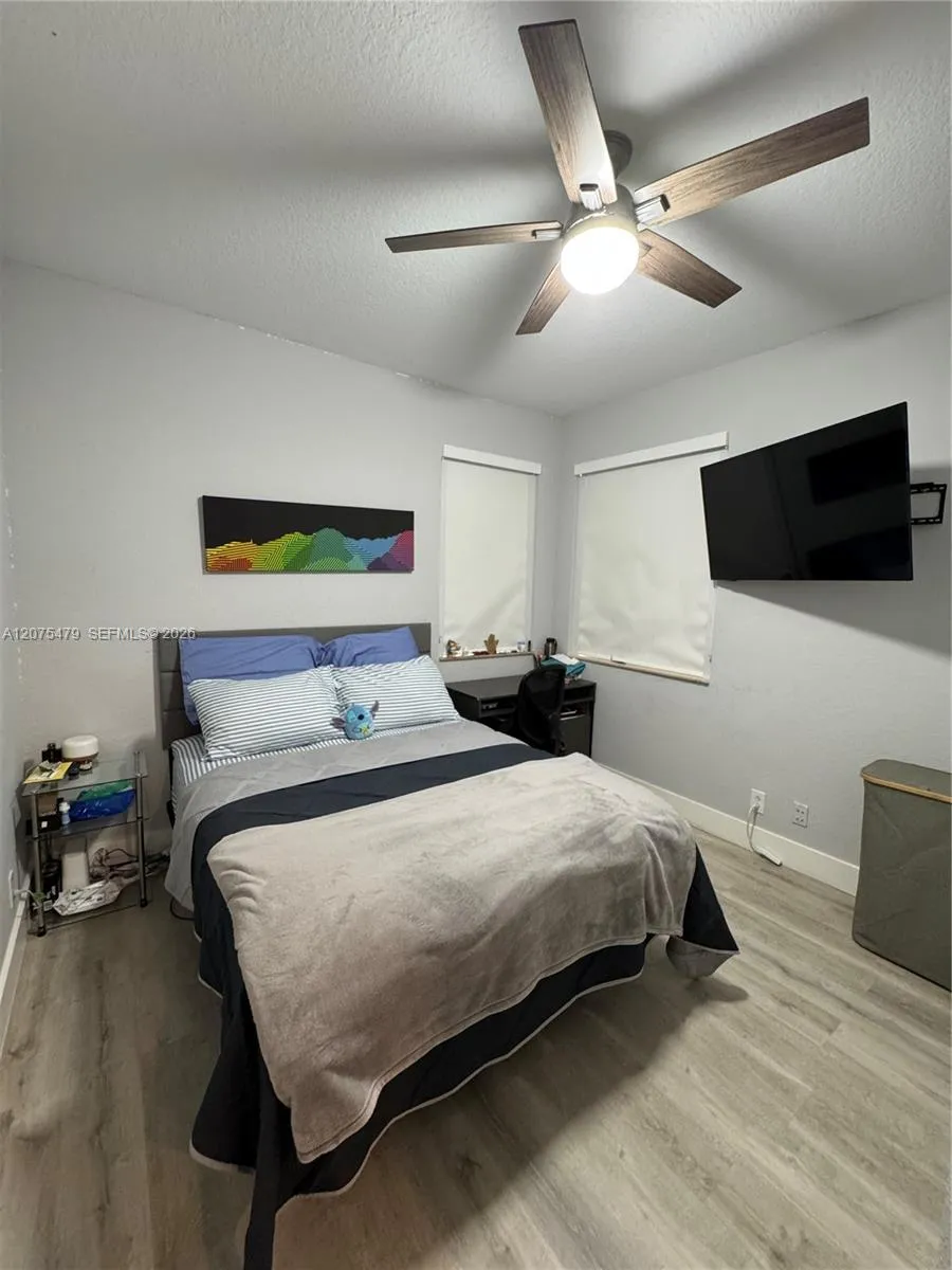 2787 Center Ct Dr #1-23 Weston, FL 33332