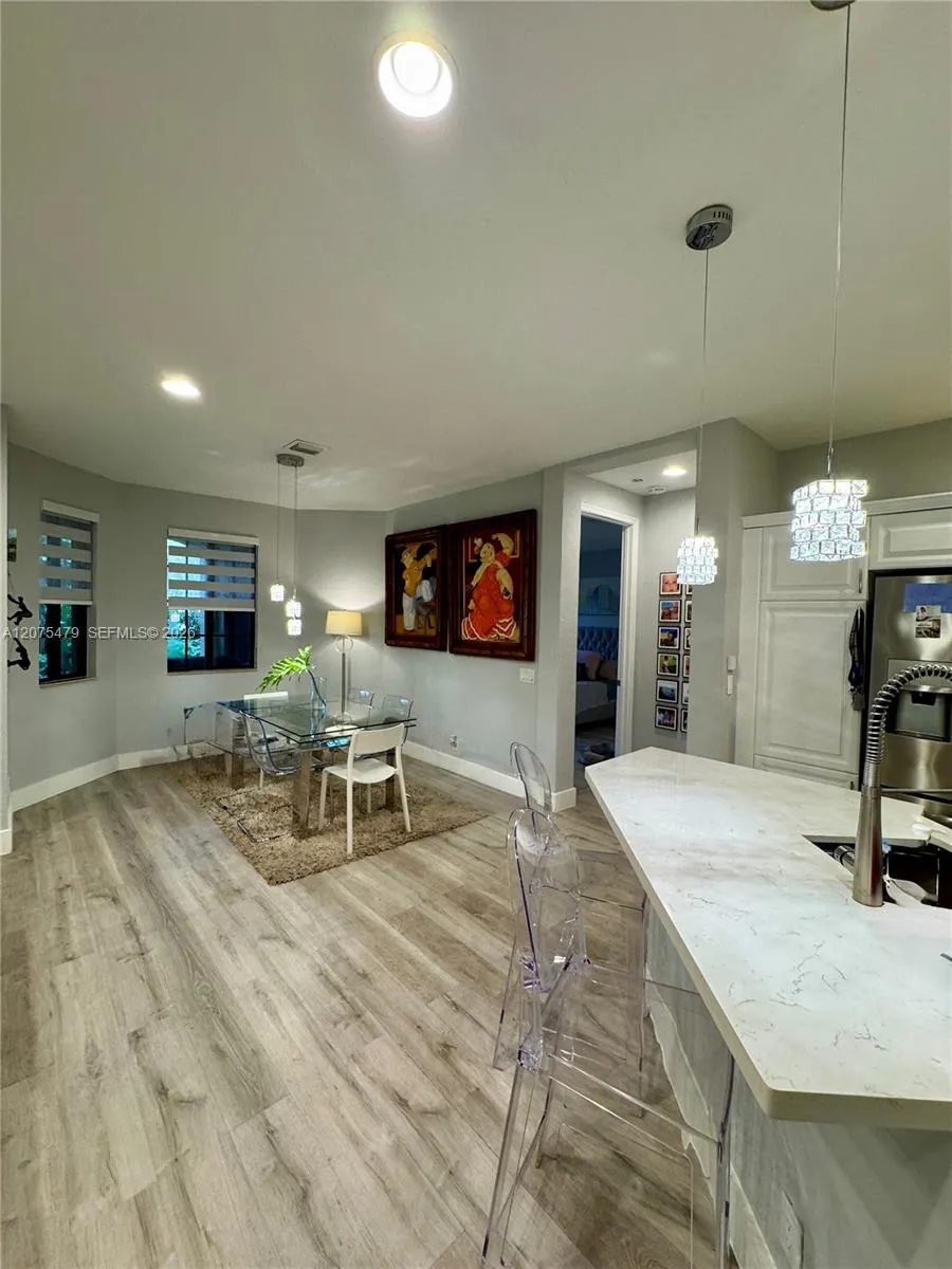 2787 Center Ct Dr #1-23 Weston, FL 33332