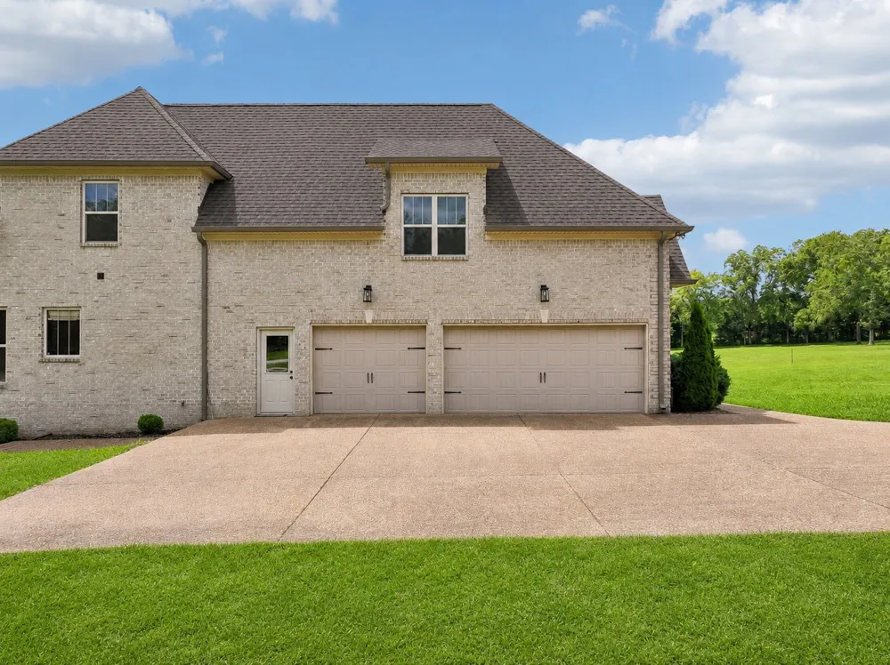 1730 Dillon Rd Milton, TN 37118