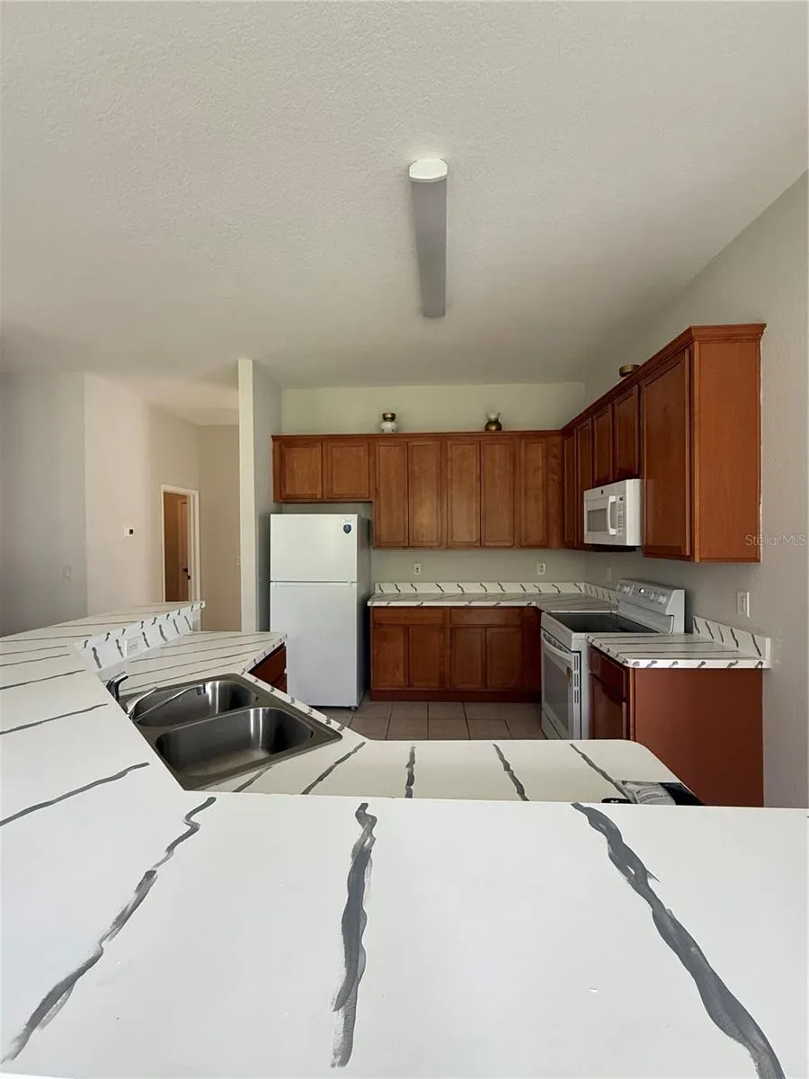 3466 MAYFLOWER TERRACE North Port, FL 34286