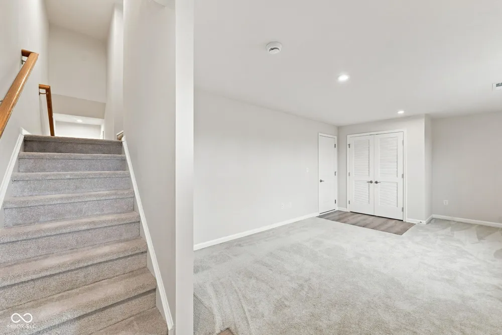 5992 Lomita Avenue Plainfield, IN 46168