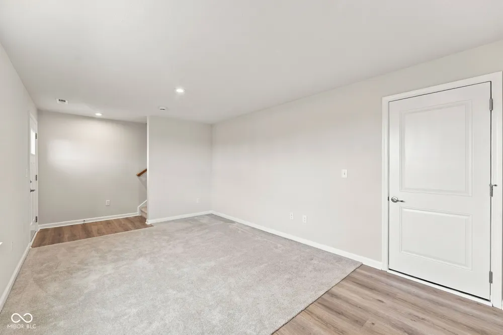 5992 Lomita Avenue Plainfield, IN 46168