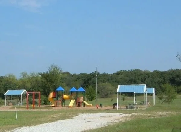 Kellys Circle Runaway Bay, TX 76426