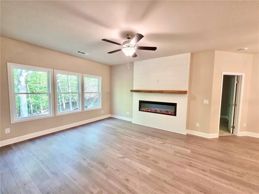 157 Silver Fox Loop Waleska, GA 30183
