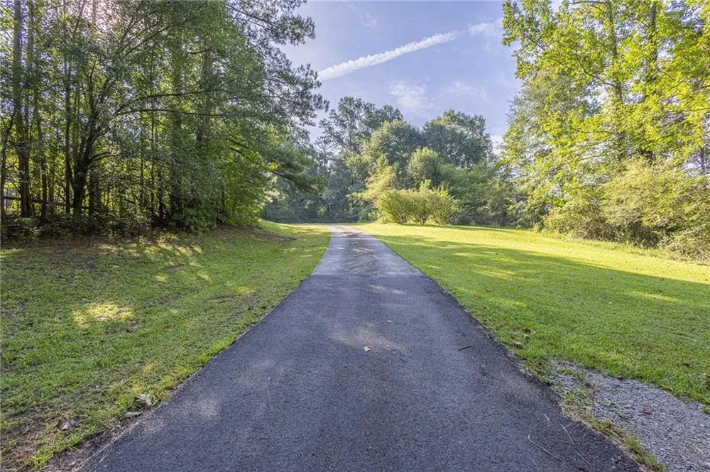 2553 Daniel Road Villa Rica, GA 30180