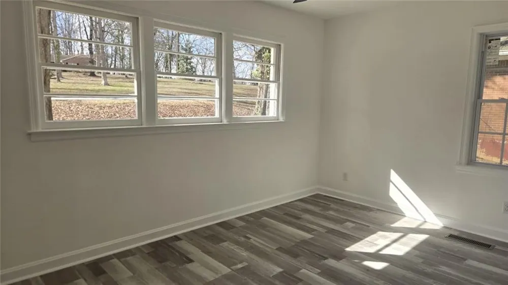 5432 Ash St Forest Park, GA 30297