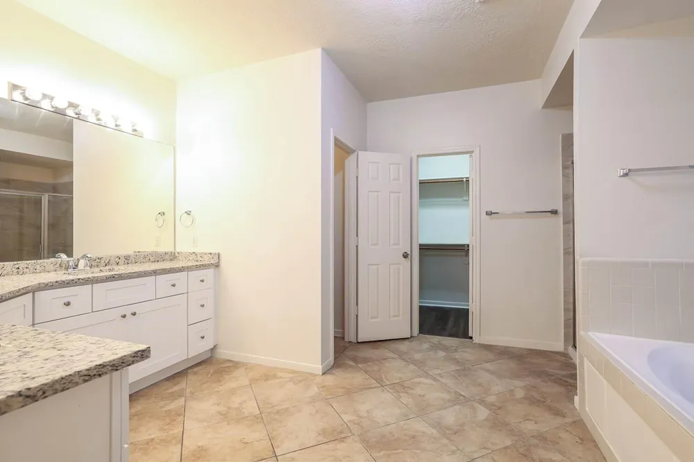 8618 Discus Drive Humble, TX 77346