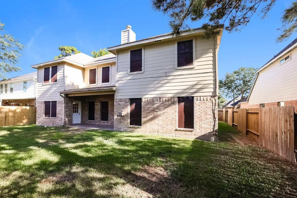 8618 Discus Drive Humble, TX 77346