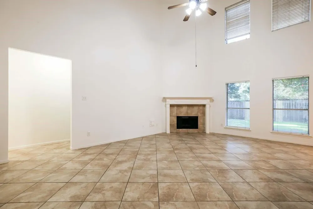 8618 Discus Drive Humble, TX 77346