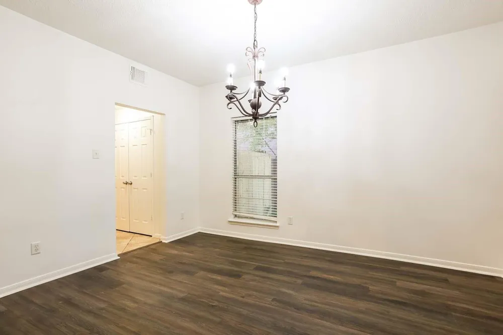 8618 Discus Drive Humble, TX 77346