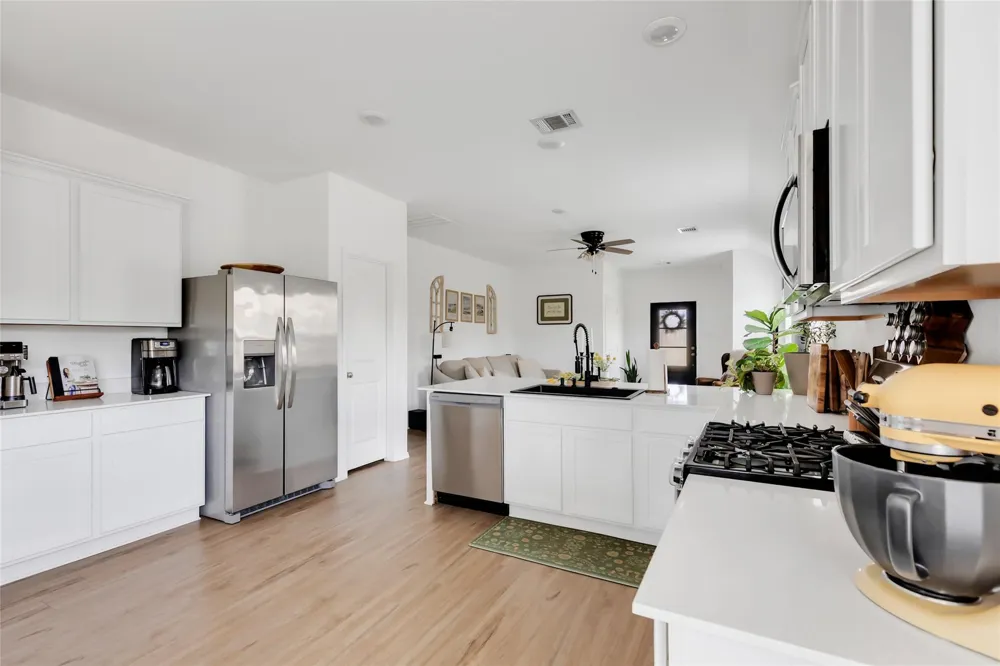 6328 Astoria Park Lane Kingwood, TX 77365