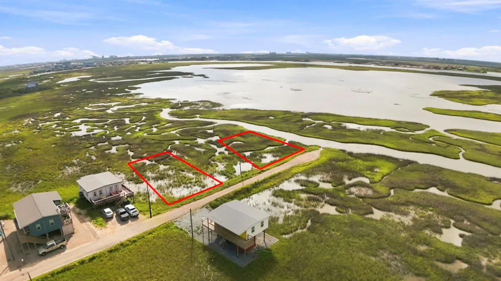 Yucca Avenue Surfside Beach, TX 77541
