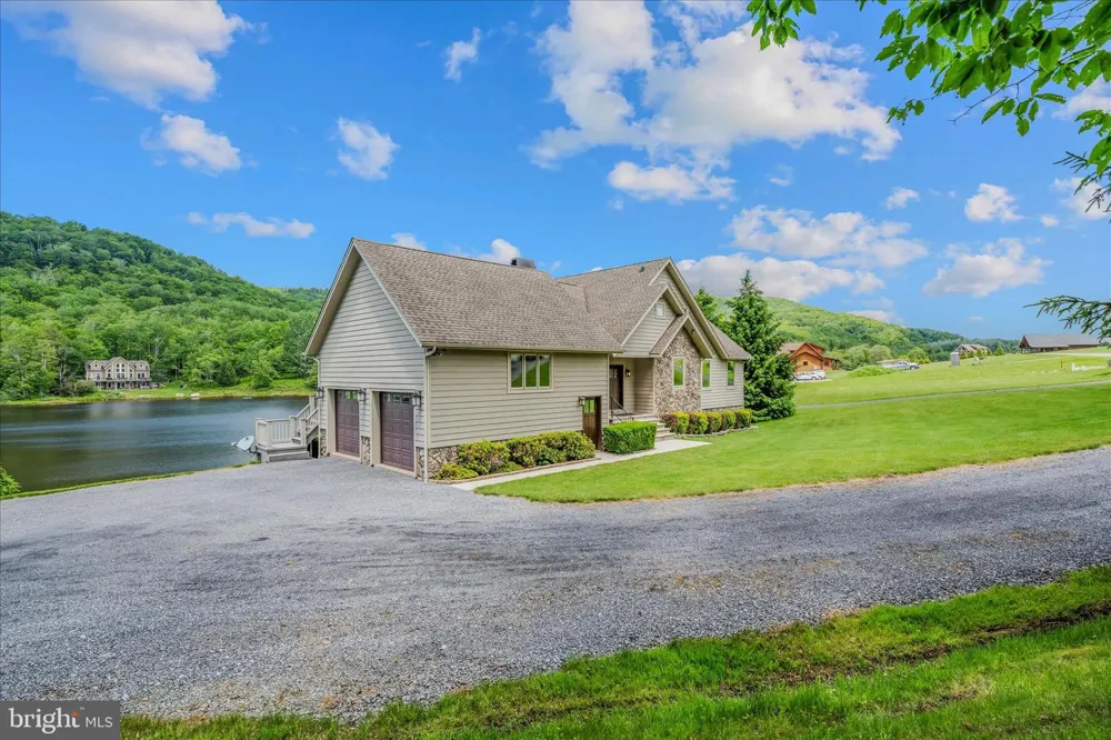 344 MALLOW LAKE DRIVE Davis, WV 26260
