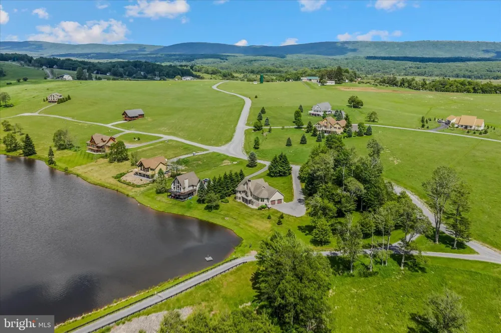 344 MALLOW LAKE DRIVE Davis, WV 26260