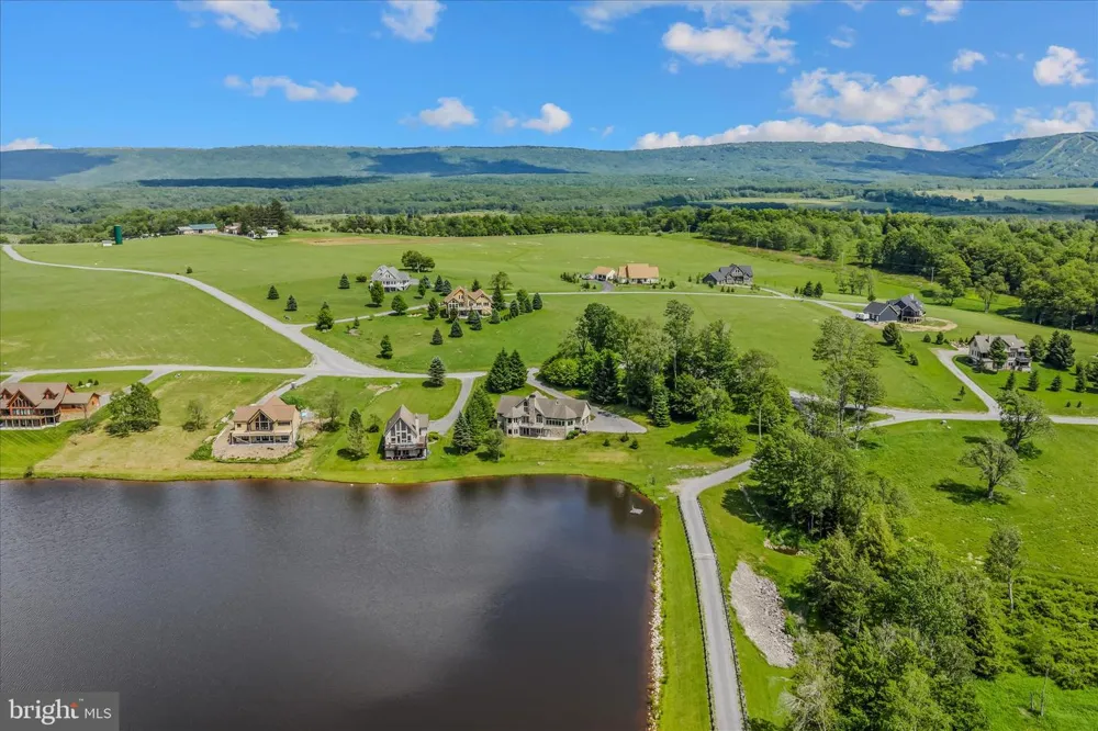 344 MALLOW LAKE DRIVE Davis, WV 26260