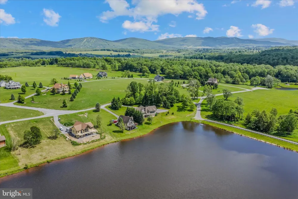 344 MALLOW LAKE DRIVE Davis, WV 26260
