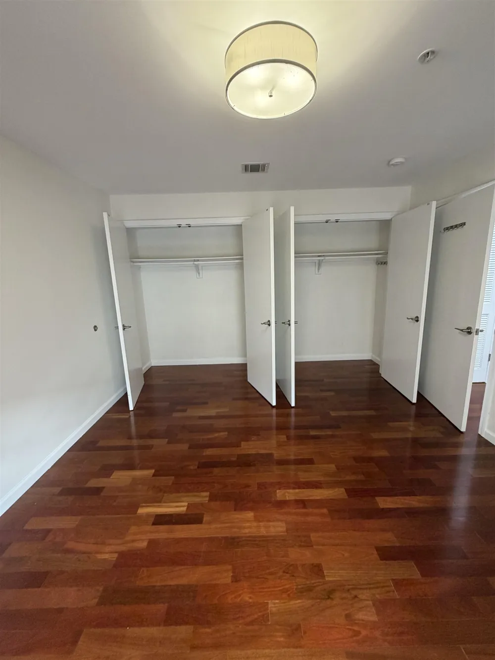 209 40TH ST Union City, NJ 07087