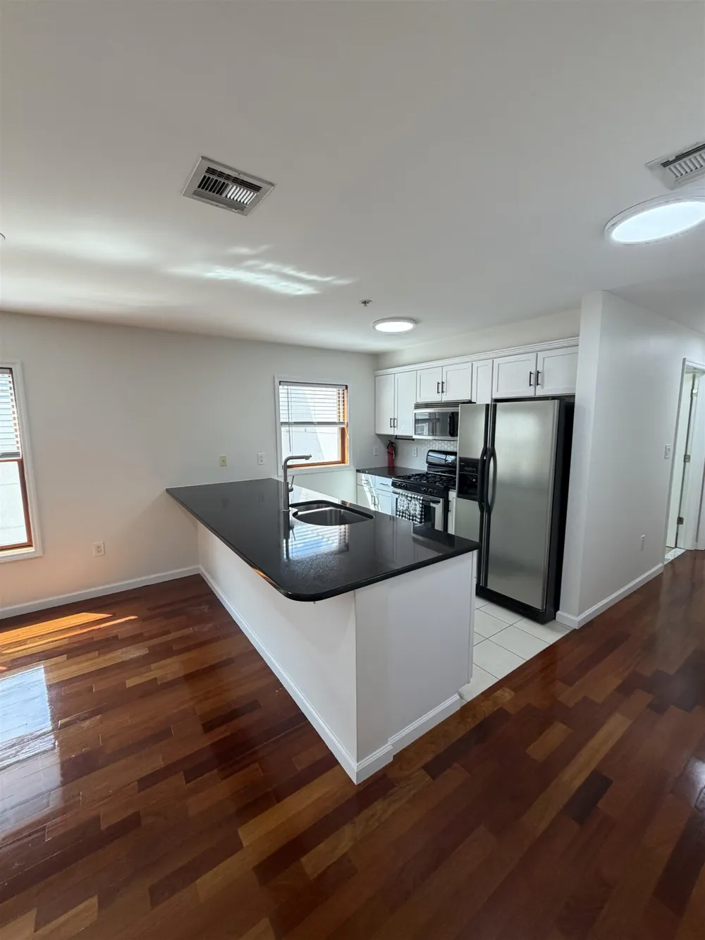 209 40TH ST Union City, NJ 07087