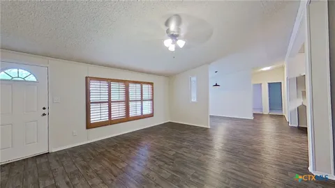 100 County Road 194