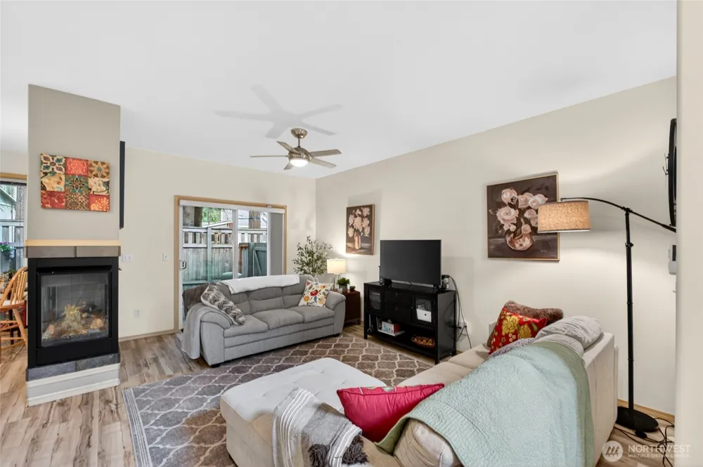 16614 SE 256th Street #E2 Covington, WA 98042