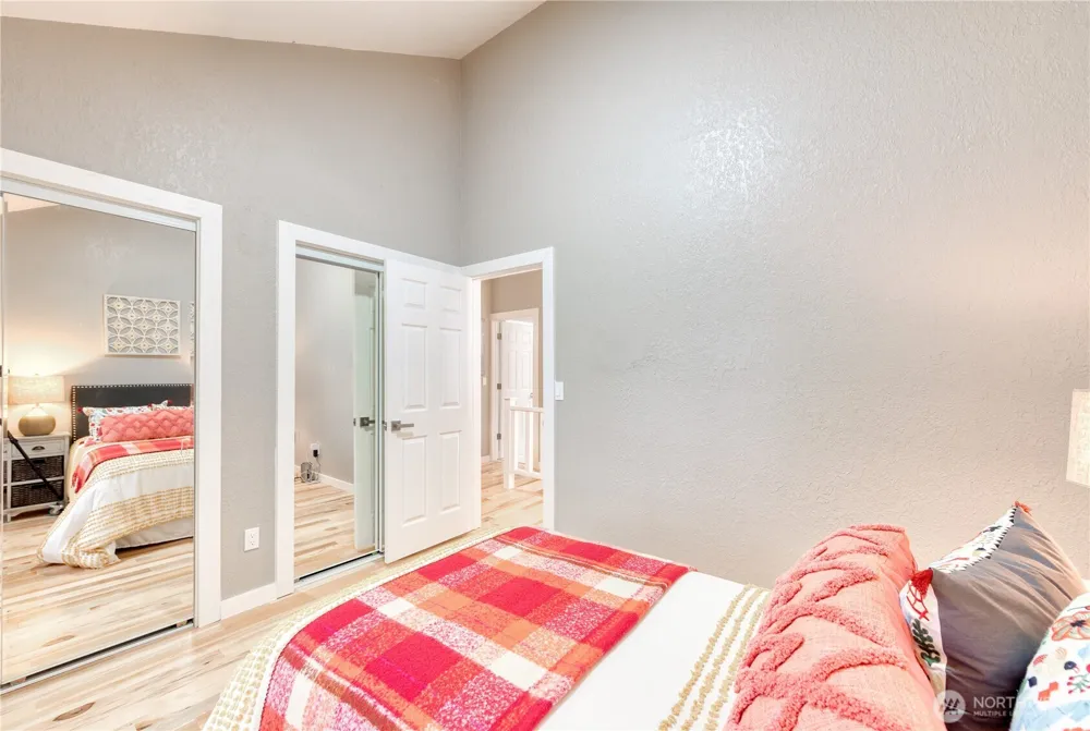 15422 25th Lane SE Mill Creek, WA 98012