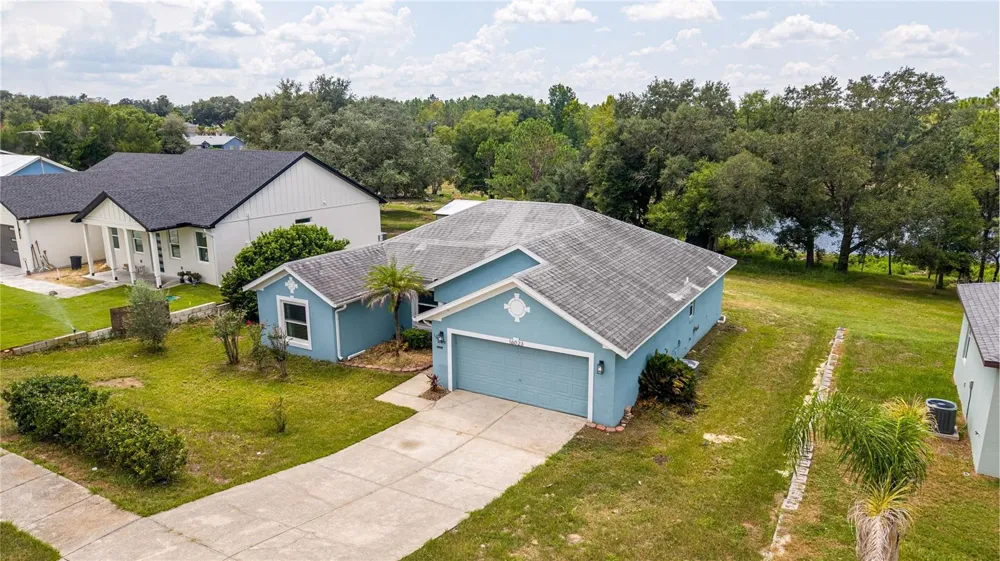 16023 WORTHINGTON Mascotte, FL 34753