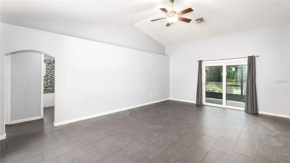 16023 WORTHINGTON Mascotte, FL 34753