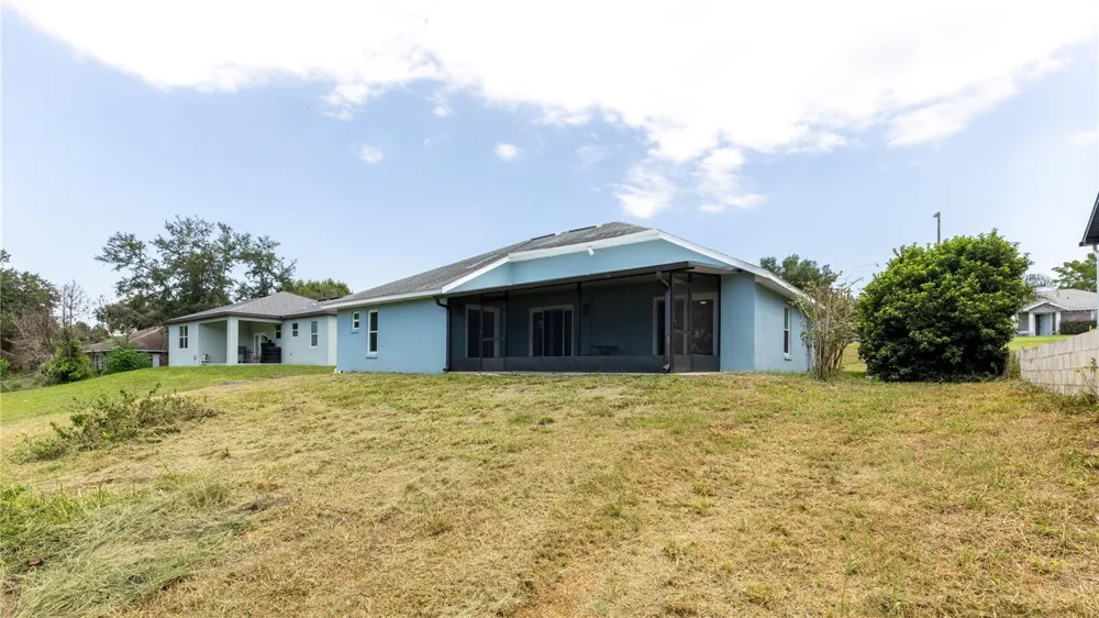 16023 WORTHINGTON Mascotte, FL 34753