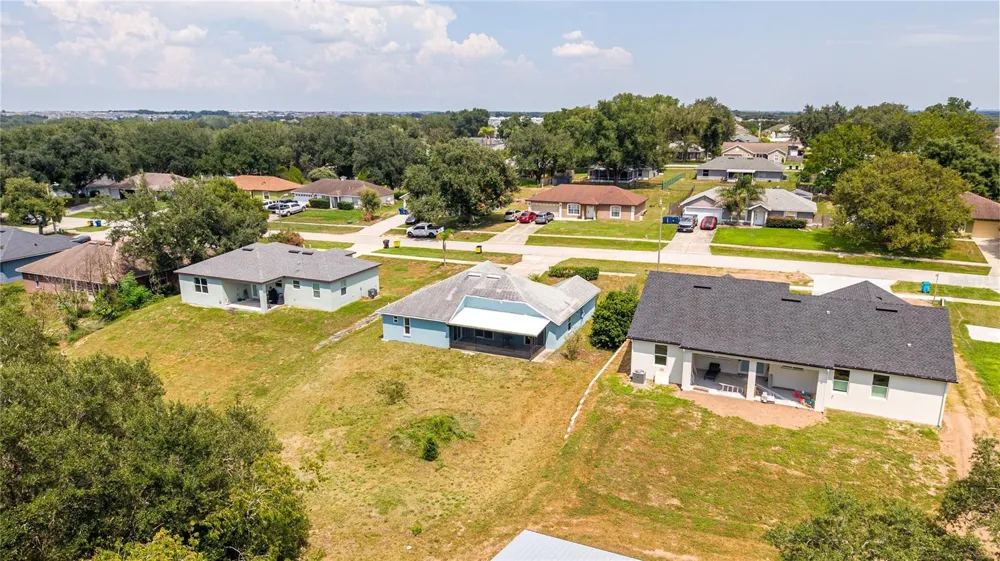 16023 WORTHINGTON Mascotte, FL 34753