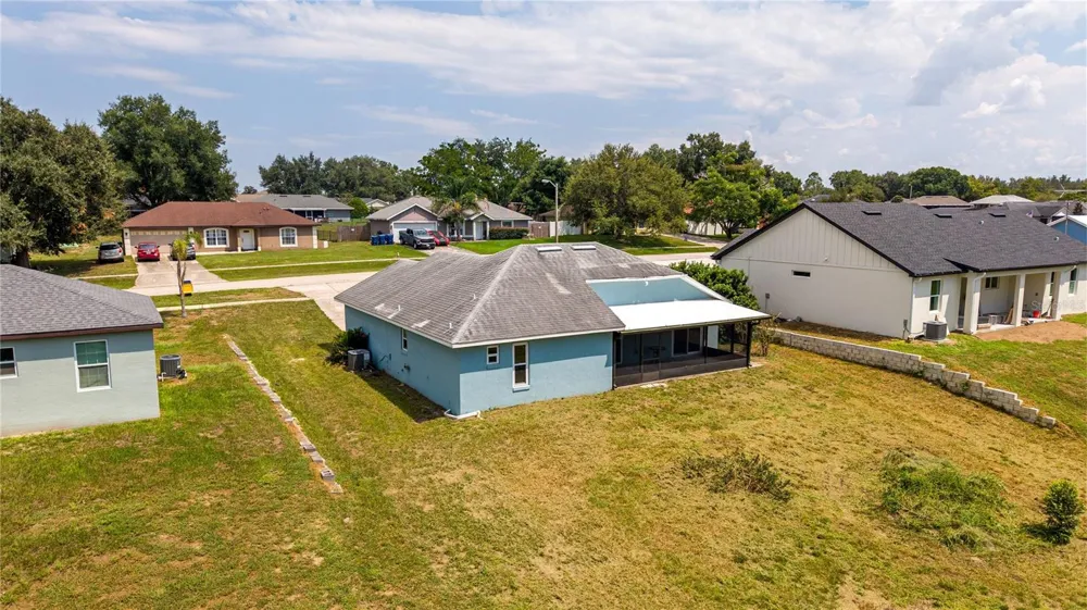 16023 WORTHINGTON Mascotte, FL 34753