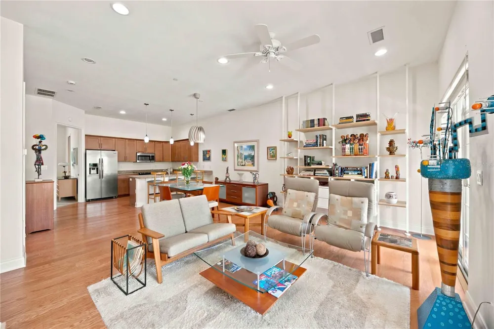 435 NOKOMIS AVENUE S #312 Venice, FL 34285