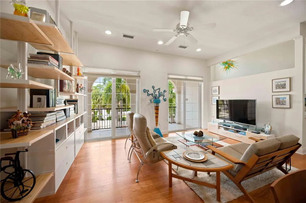 435 NOKOMIS AVENUE S #312 Venice, FL 34285