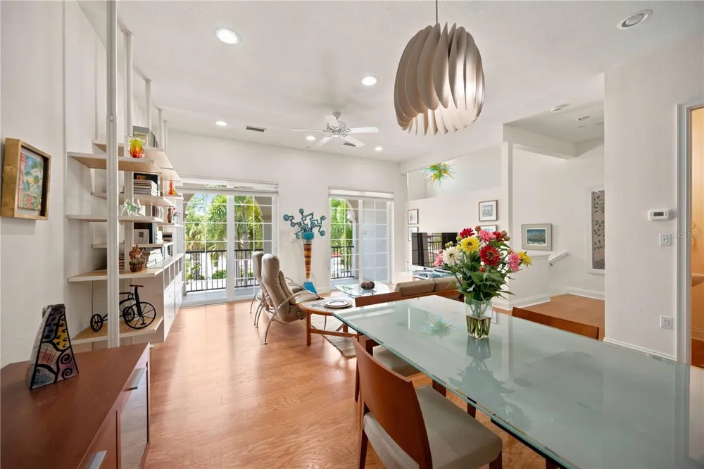 435 NOKOMIS AVENUE S #312 Venice, FL 34285